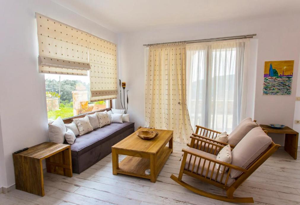 Amaryllis House Apartment ปาร์กา ภายนอก รูปภาพ
