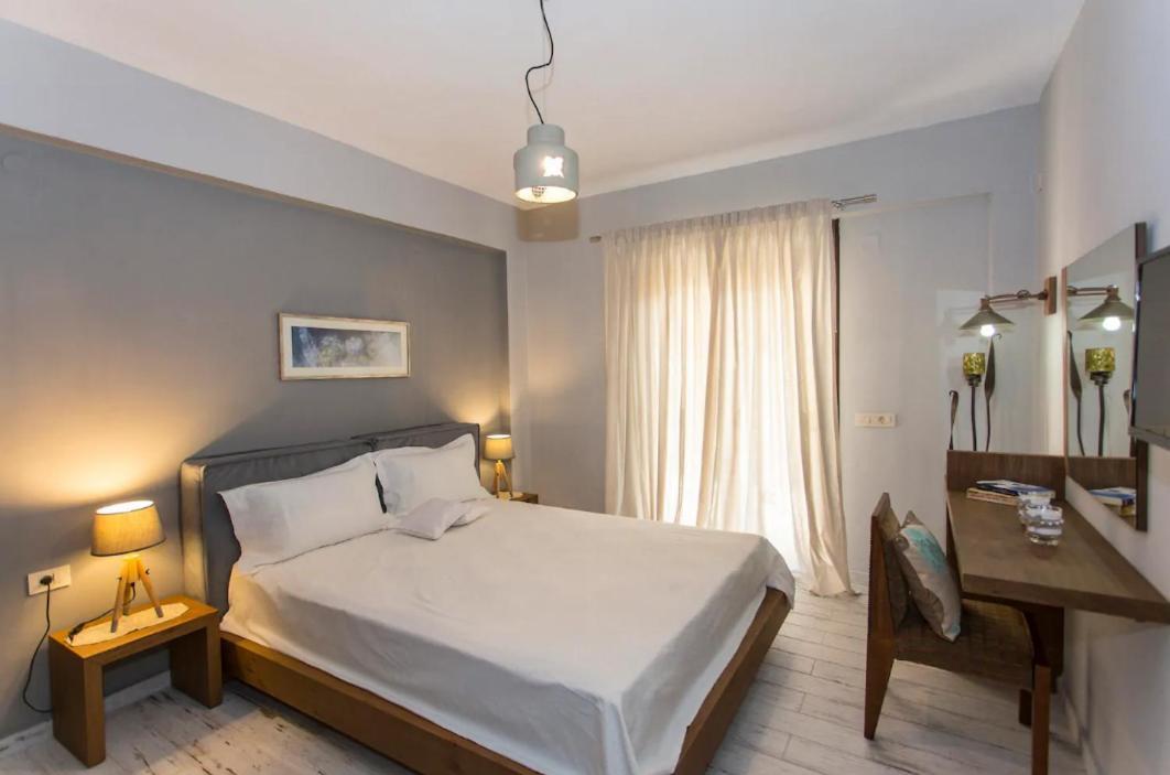 Amaryllis House Apartment ปาร์กา ภายนอก รูปภาพ