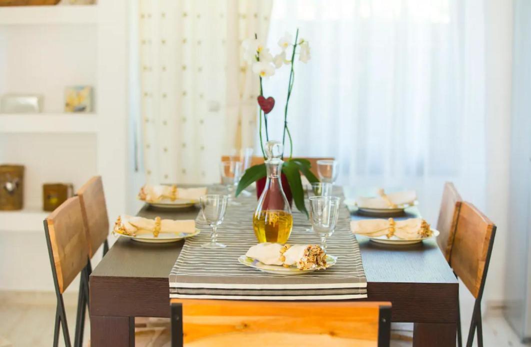 Amaryllis House Apartment ปาร์กา ภายนอก รูปภาพ