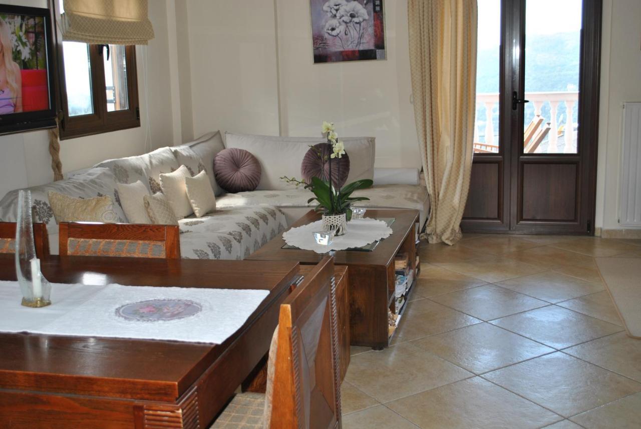 Amaryllis House Apartment ปาร์กา ภายนอก รูปภาพ