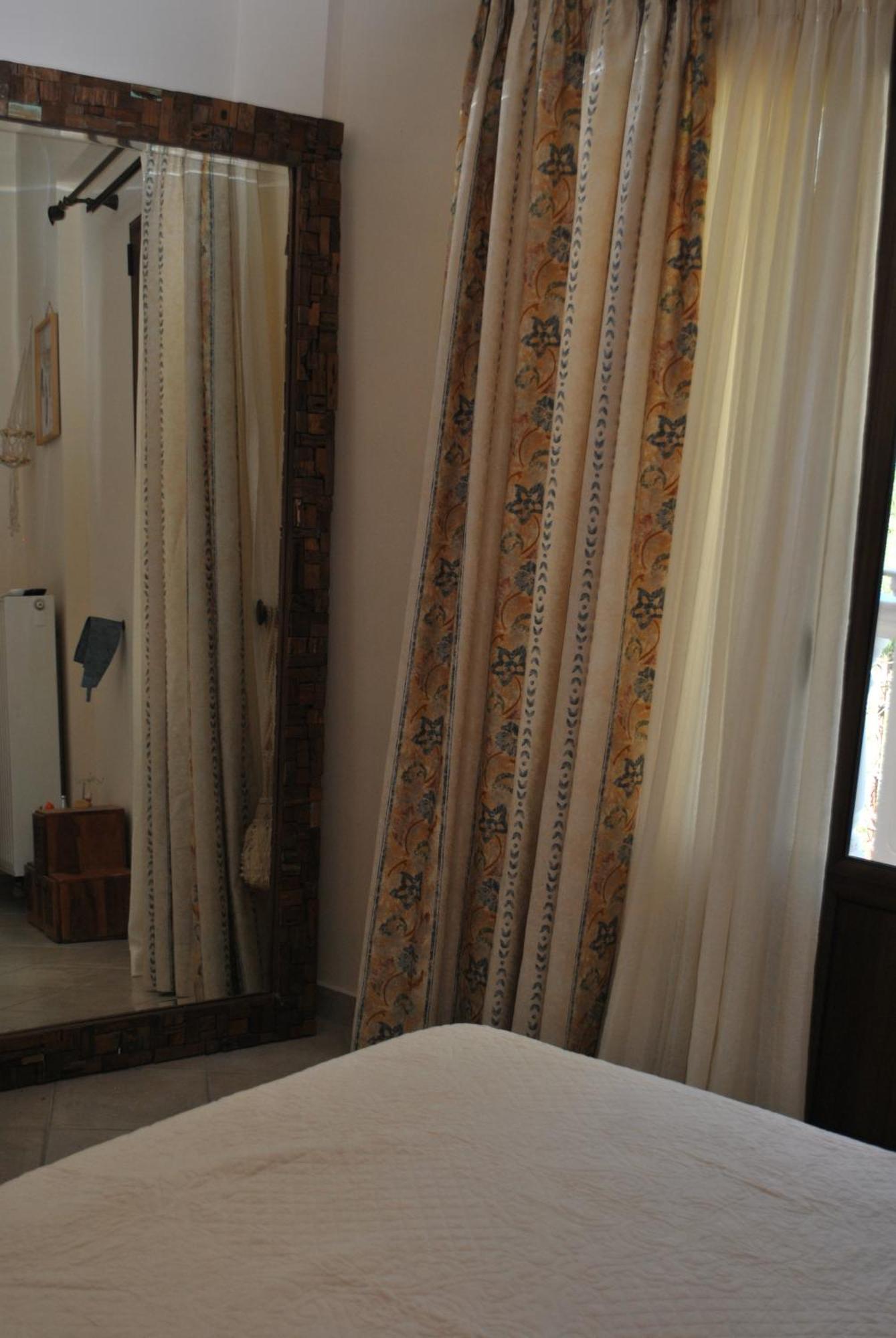 Amaryllis House Apartment ปาร์กา ภายนอก รูปภาพ