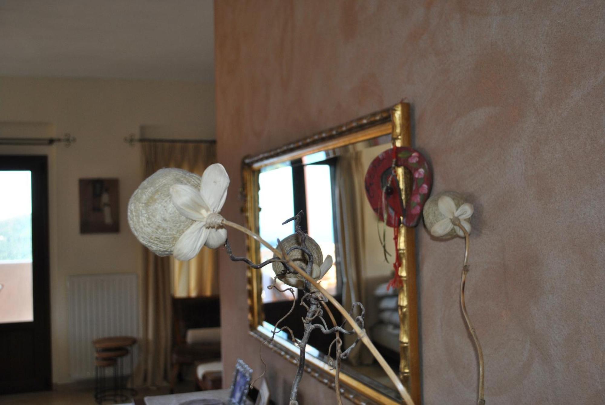 Amaryllis House Apartment ปาร์กา ภายนอก รูปภาพ